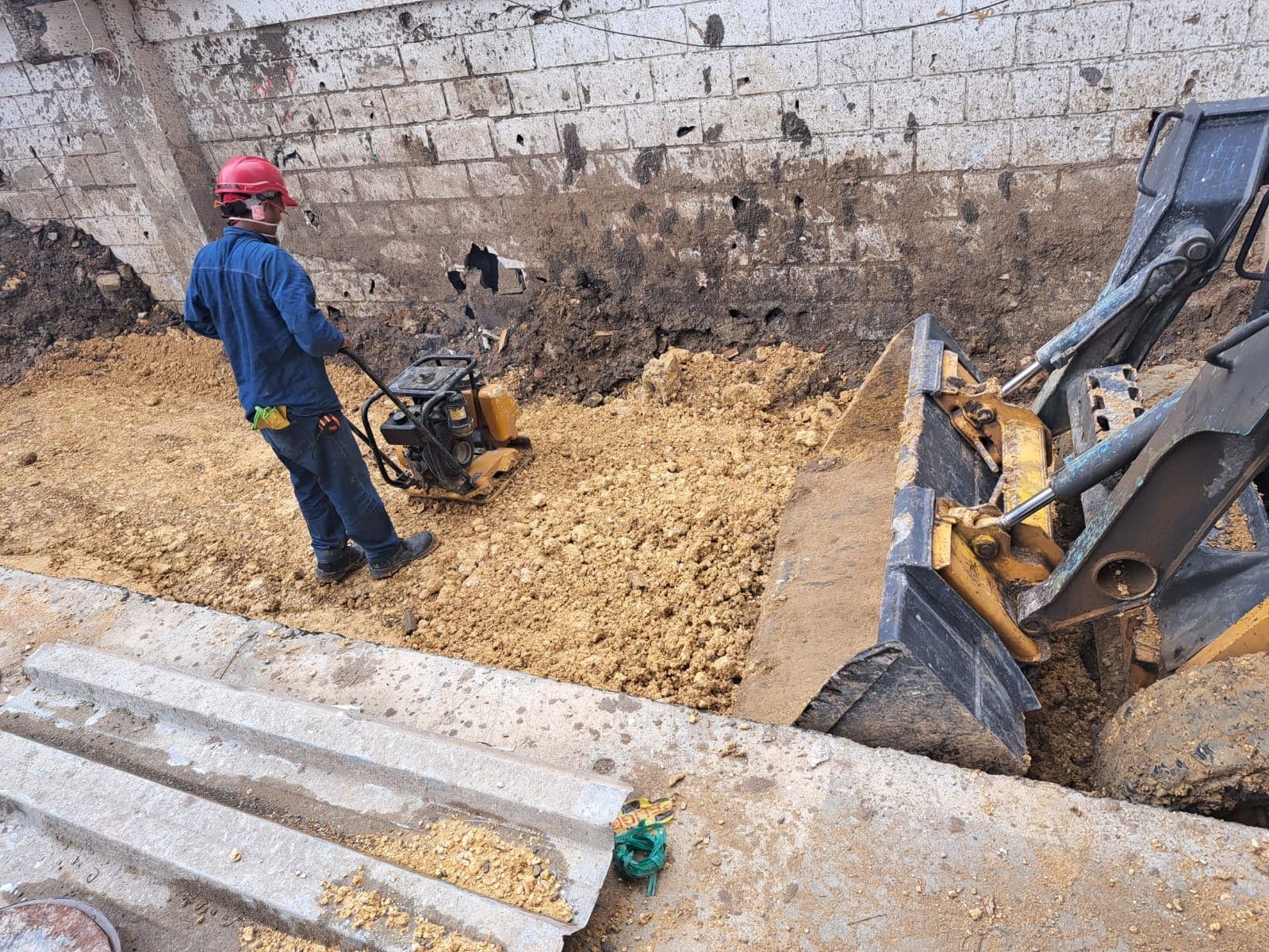 Relleno y Compactación Torre 811
